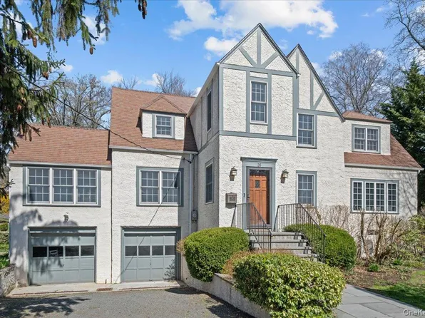 26 Shadow Lane, Larchmont, NY 10538
