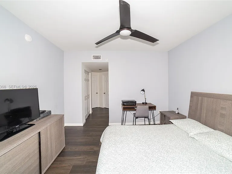 17150 N Bay Rd #2914 — Photo 21