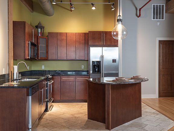 4th image of 533 Columbia Ave APT 101