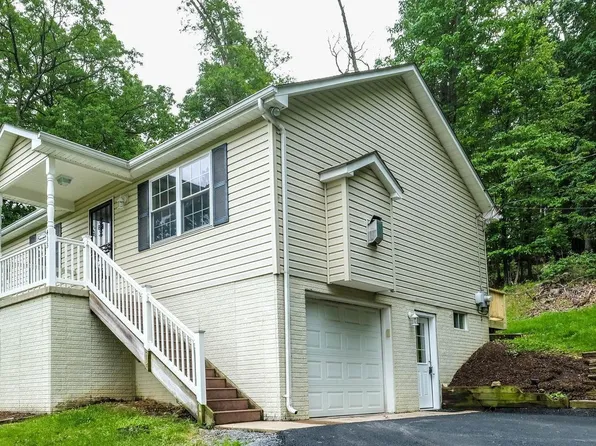 433 Vesey Dr, Front Royal, VA 22630