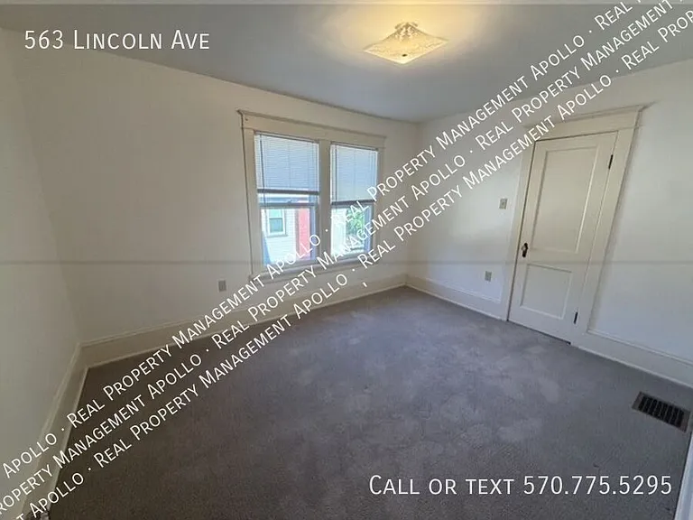563 Lincoln Ave — Photo 16