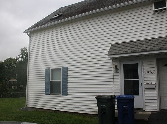 2nd image of 86 Saco St #C