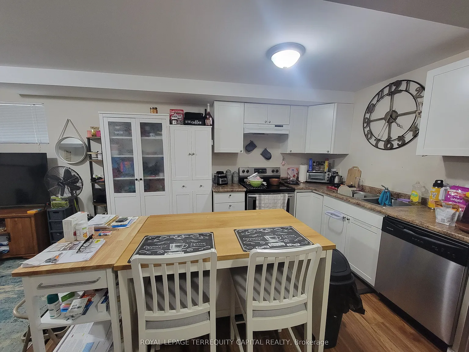 2 bed, $1,825 — Photo 4