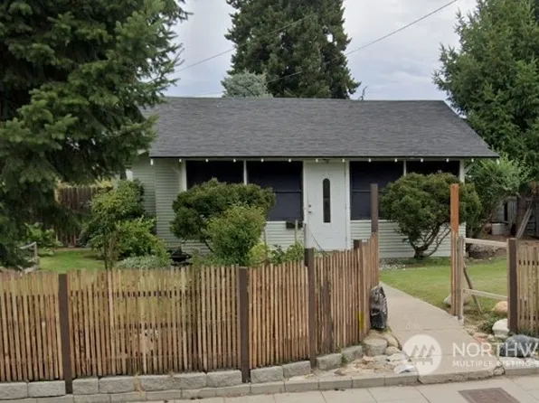 915 Okanogan Avenue, Wenatchee, WA 98801