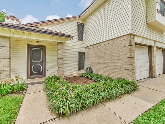 3rd image of 7511 Arista Dr