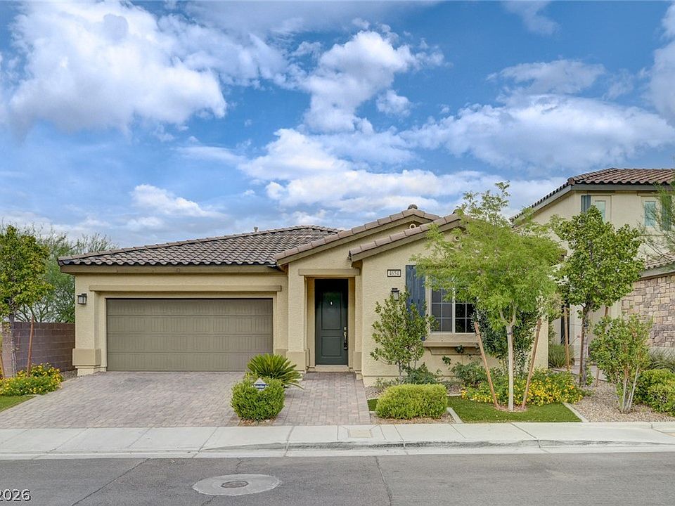 1st image of 4654 Plum Button St
