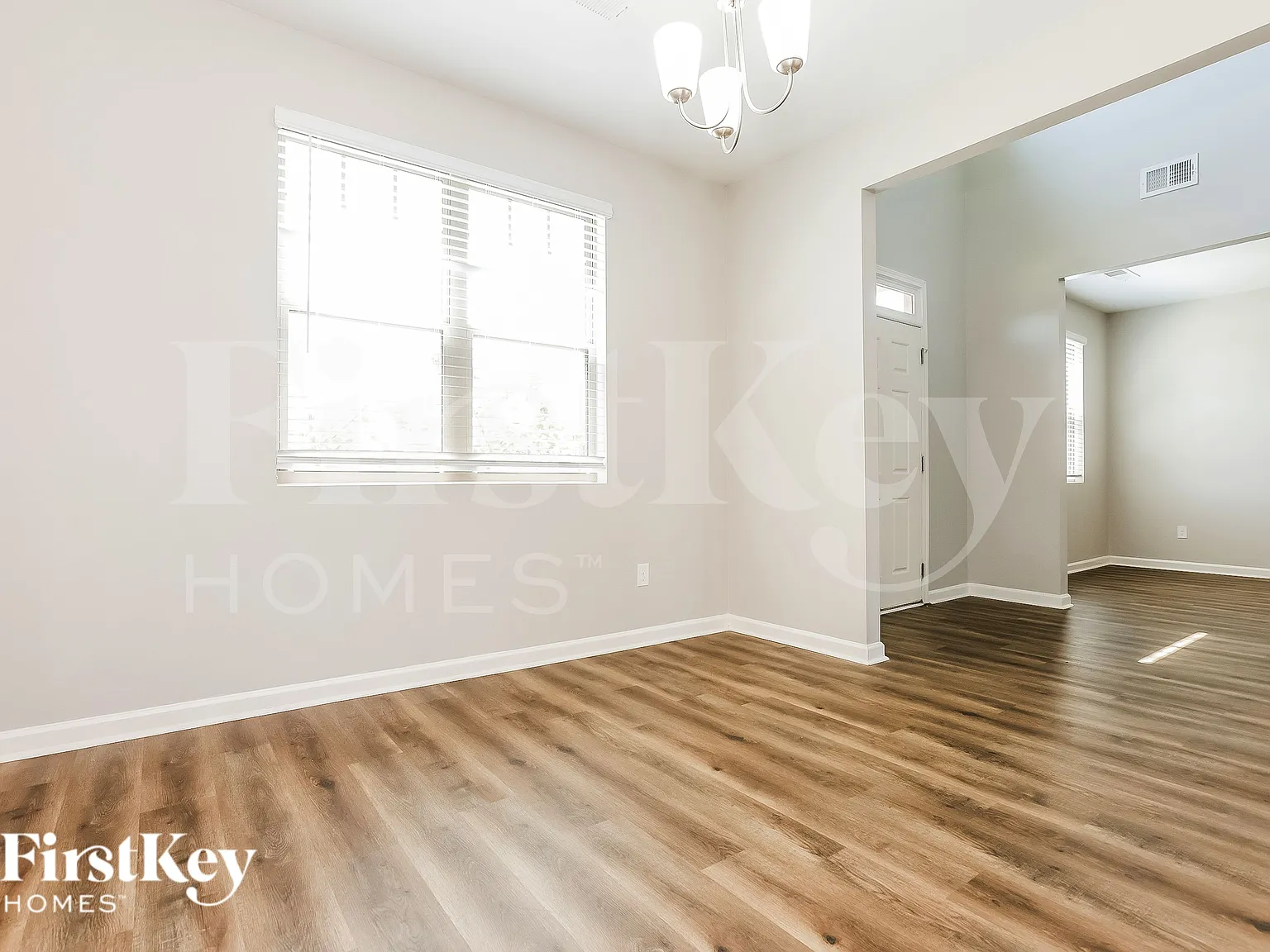 5 bed, 3.0 bath, 2892 sqft, $2,545 — Photo 4