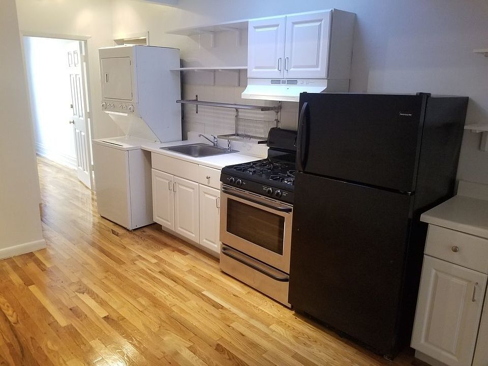 1st image of 175 W 126th St #3