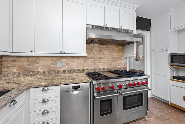 Sold by Compass | media 12