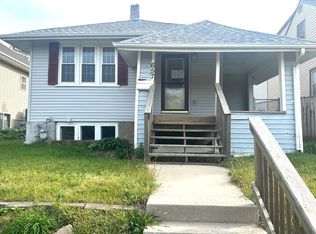 657 16th Ave SW, Cedar Rapids, IA 52404