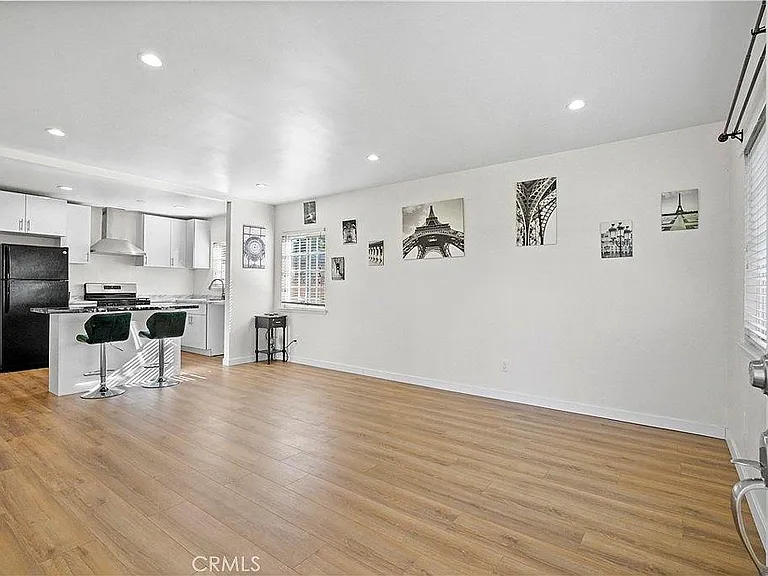 16757 Ludlow St — Photo 7