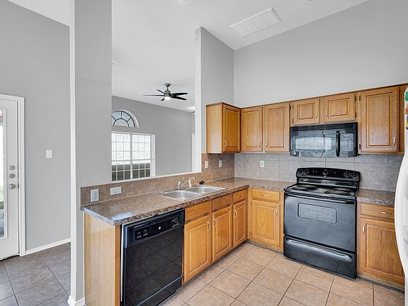 2nd image of 324 Faircrest Dr