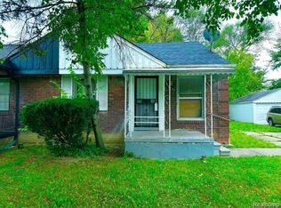 19242 Moross Rd, Grosse Pointe, MI 48224