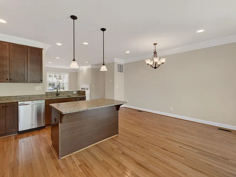 2942 Templehof Ct — Photo 16