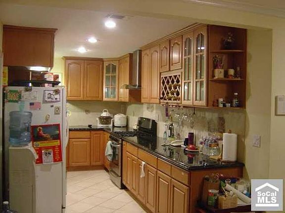 4th image of 13702 Olive St