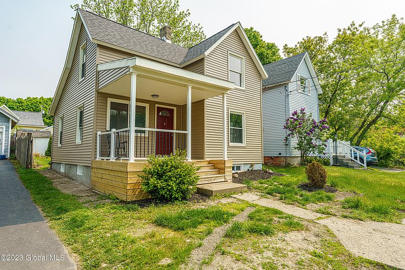 3rd image of 5 Kemp Avenue