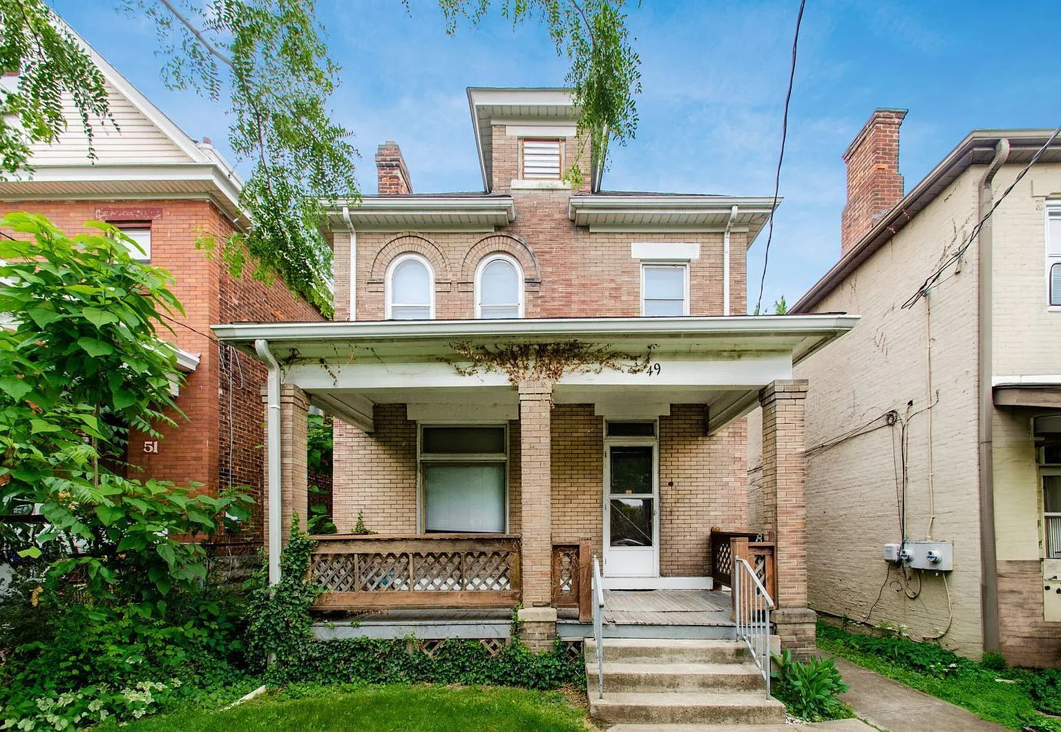 3 bed, 1.0 bath, $1,945 — Photo 1