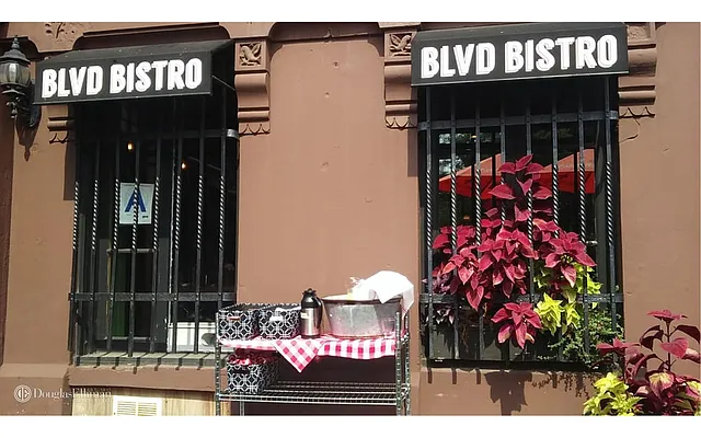 Rented by Douglas Elliman | media 22