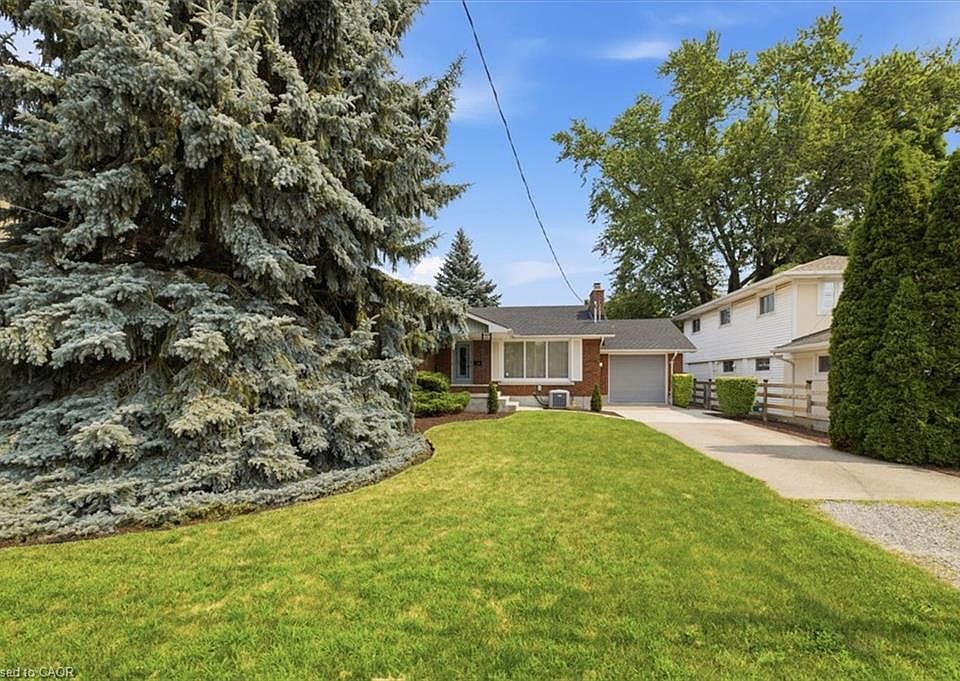 1st image of 4 Corbett Ave