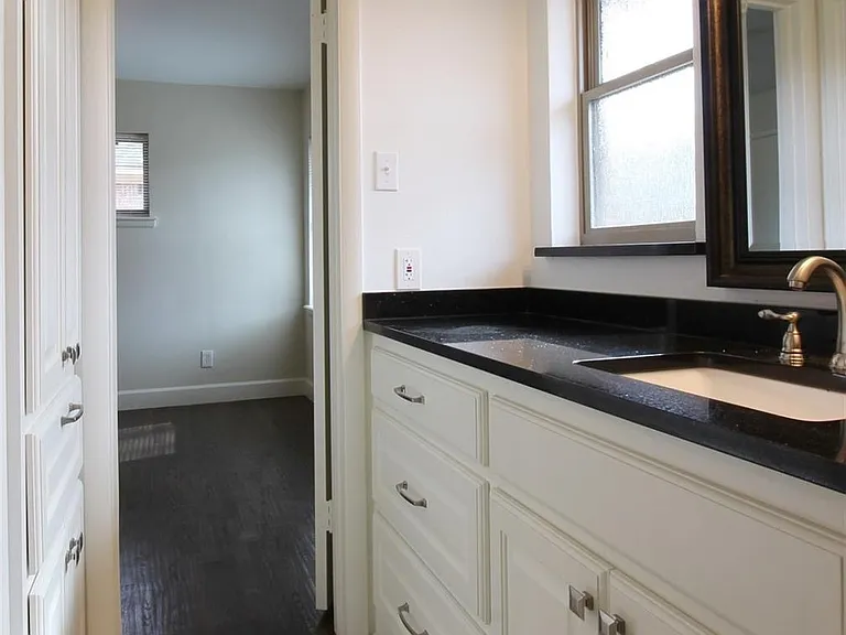 717 Greenleaf Dr — Photo 14