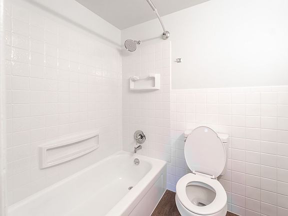 2nd image of 3619 Clarion Ave #2