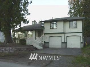 22028 SE 271st Pl, Maple Valley, WA 98038