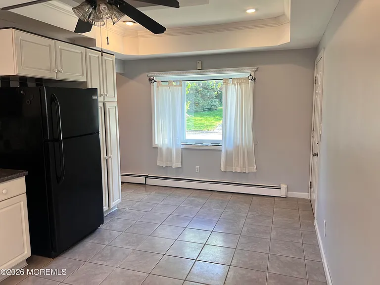 391 Monmouth Ave #1 — Photo 7