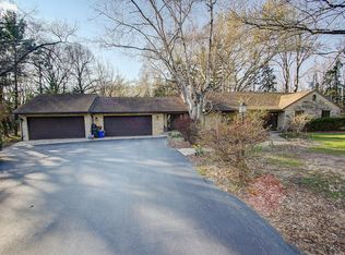 2045 Hawthorne Dr, Elm Grove, WI 53122