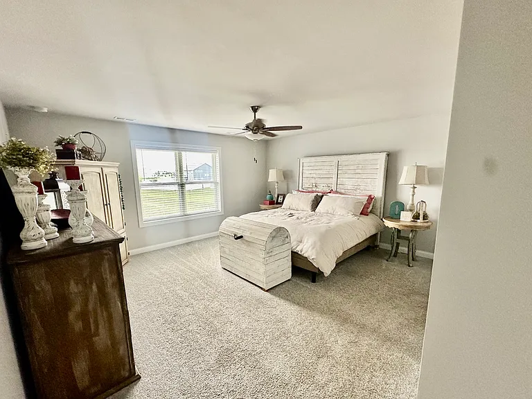 9945 Beacon Pointe Ln — Photo 3