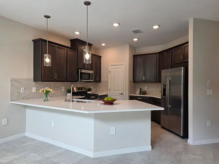 2865 High Pointe St — Photo 10