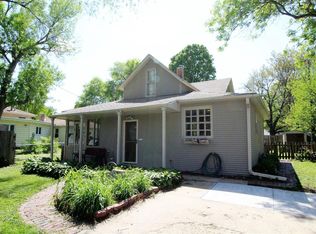 727 S 52nd St, Lincoln, NE 68510