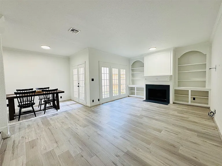 2323 Augusta Dr #43 — Photo 4