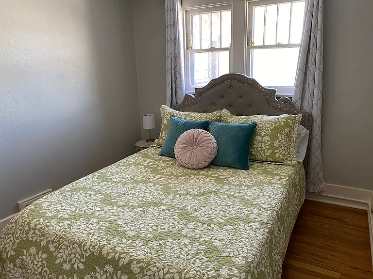 306 E 27th St #3 — Photo 18