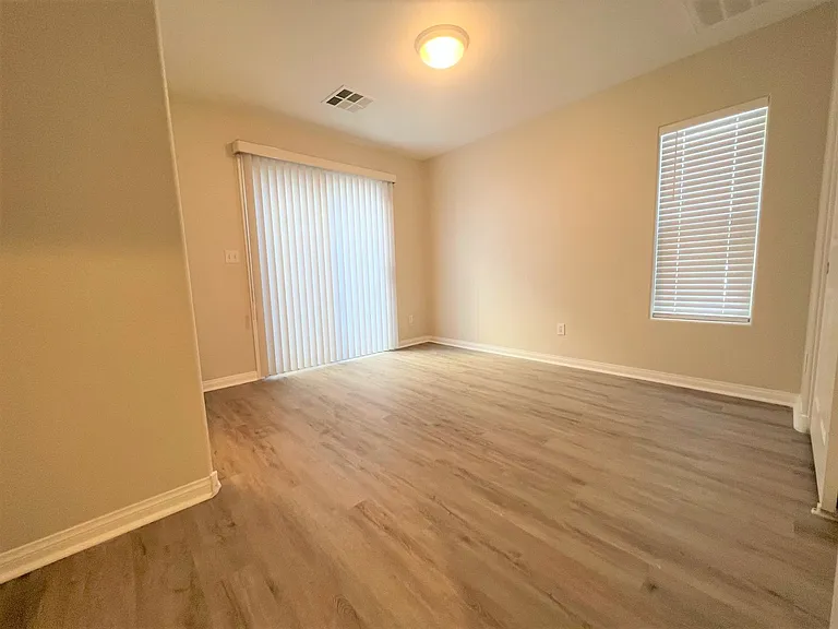 8932 Amy Olivia Ave — Photo 14