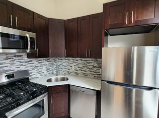 246 24th St #3, Brooklyn, NY 11232