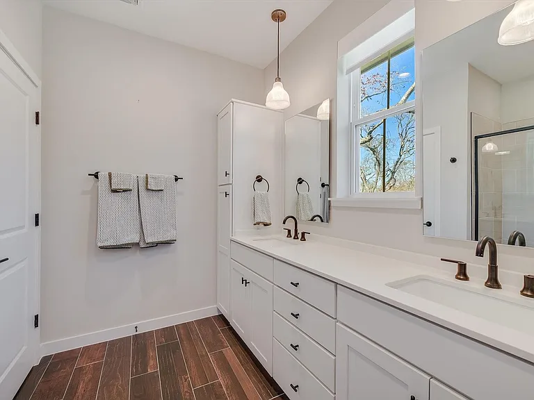 3809 Valley View Rd #7 — Photo 13