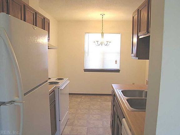 5th image of 12803 Tahiska Ln