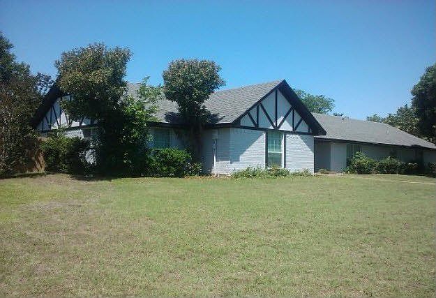1st image of 1007 Greenwood Pl