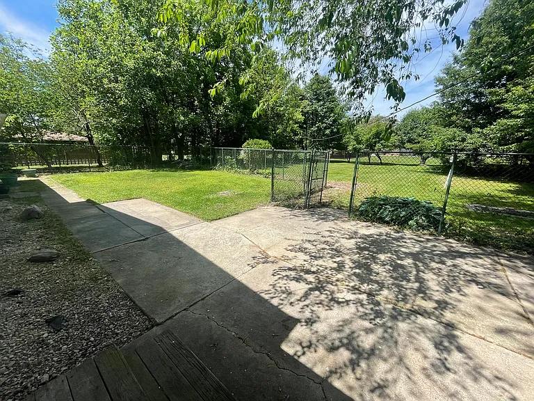 9230 92nd Pl — Photo 39