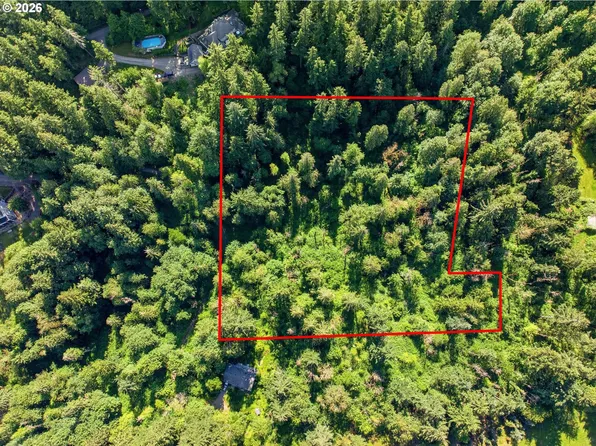 18243 S Bogynski Rd, Oregon City, OR 97045