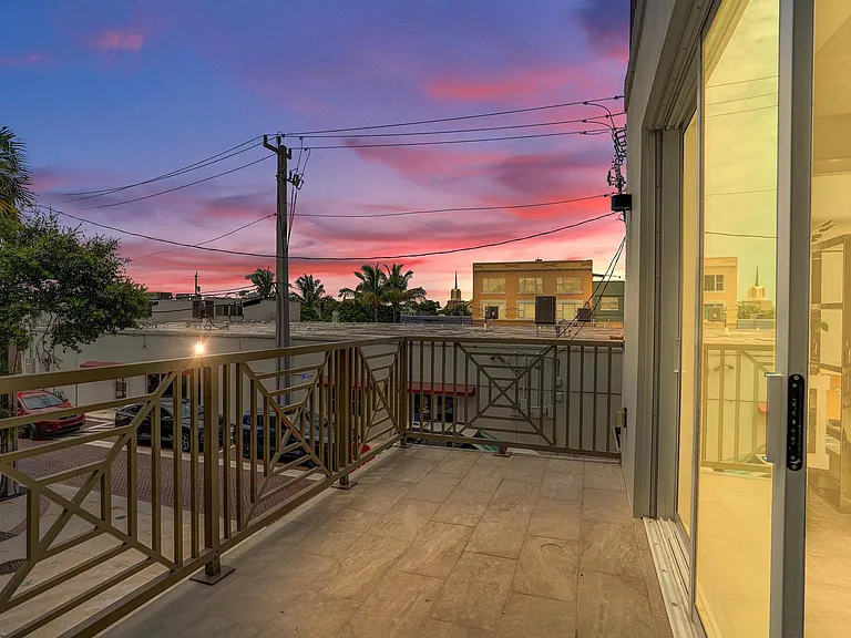 41 SW Seminole St #209 — Photo 10