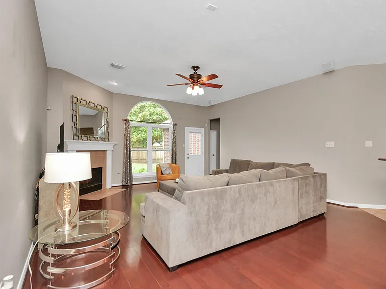 23939 River Place Dr — Photo 4
