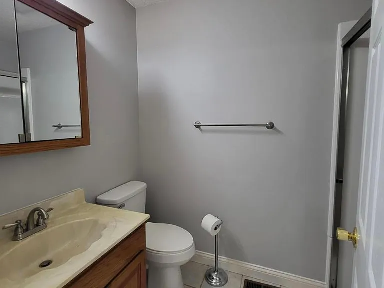 135 Kirkwood Dr — Photo 19