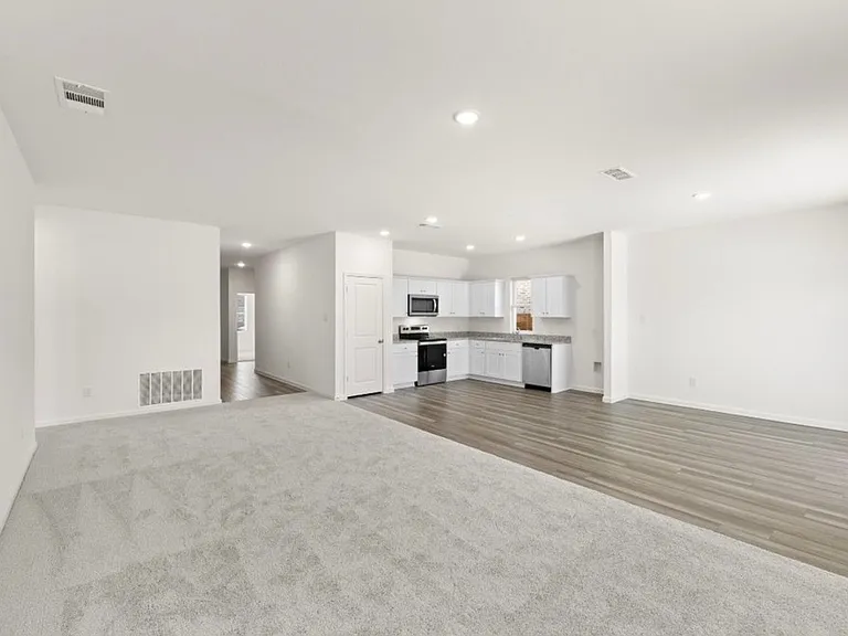 10308 Holycross Ln — Photo 10