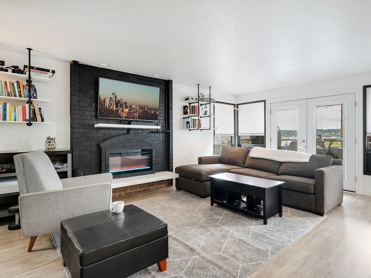 2 bed, 1180 sqft, $3,625 — Photo 4