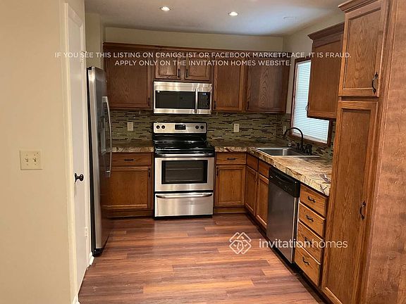 5th image of 8 Caswell Dr