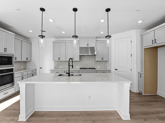 2nd image of 1905 Montella Way