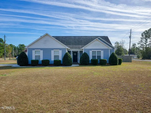 310 Beacon Lane, Sneads Ferry, NC 28460