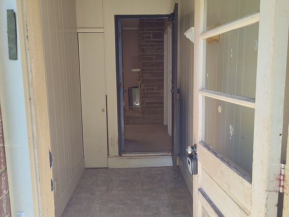 2nd image of 204 Mount Tabor Rd