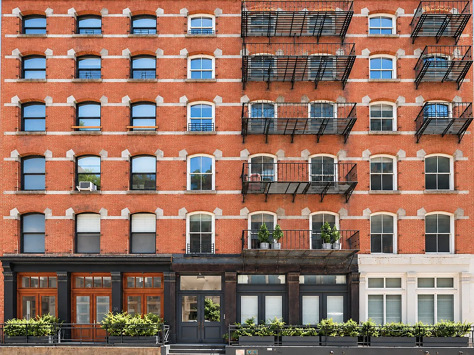 25 Leonard St #2